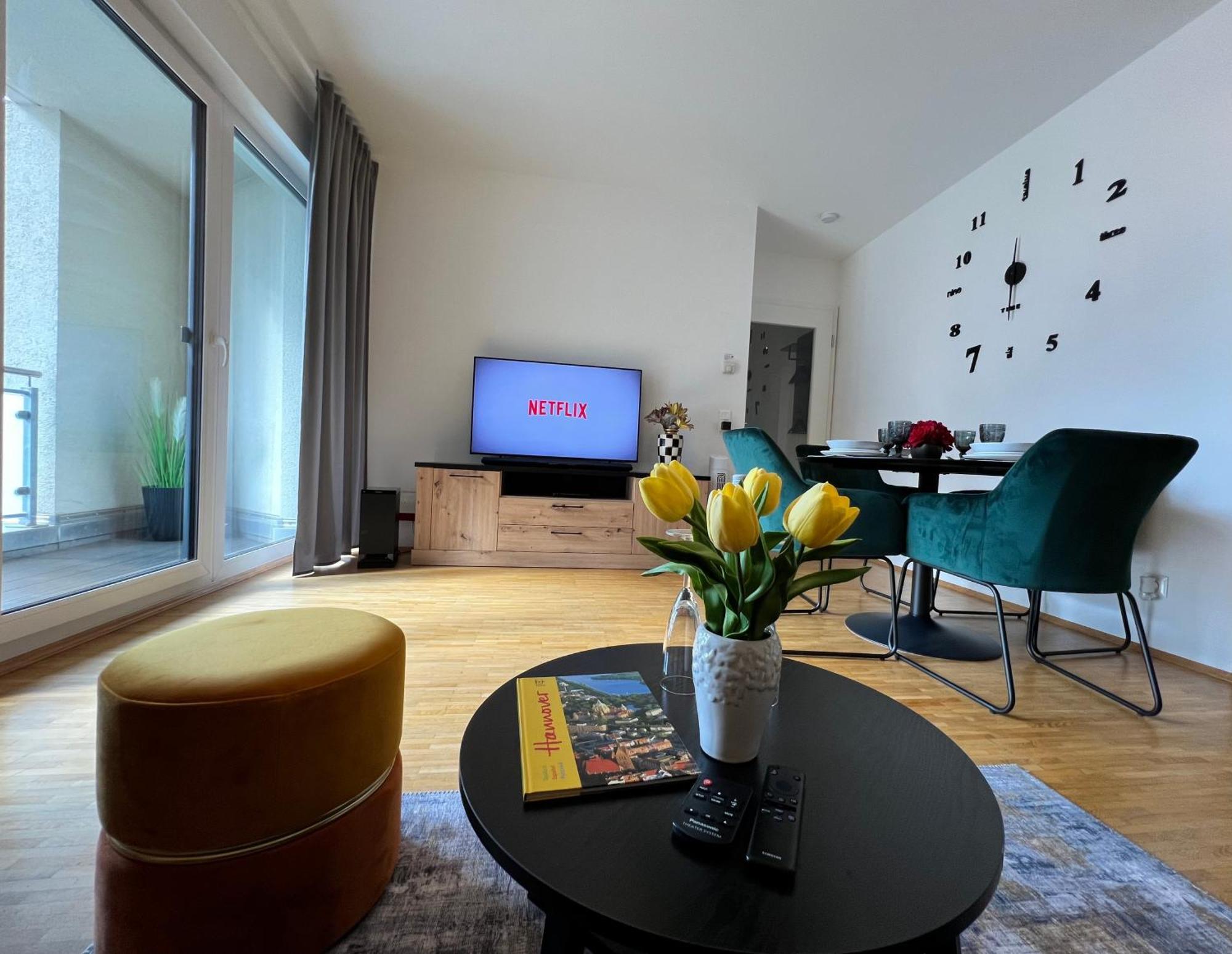 Apartment Modernes Mit Balkon Und Parkplatz Zentrum Hannover